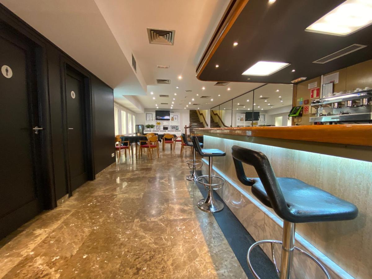 Hotel Leuka Alicante Kültér fotó