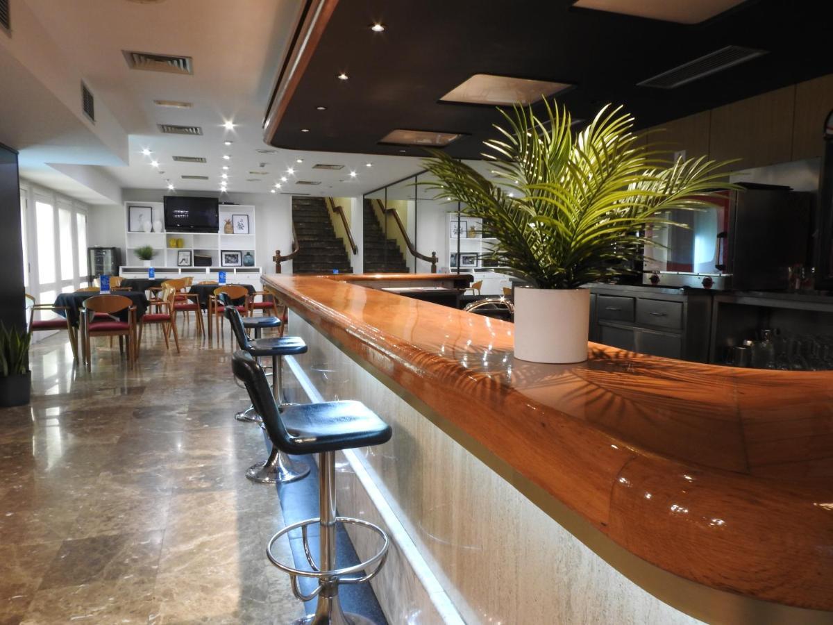Hotel Leuka Alicante Kültér fotó