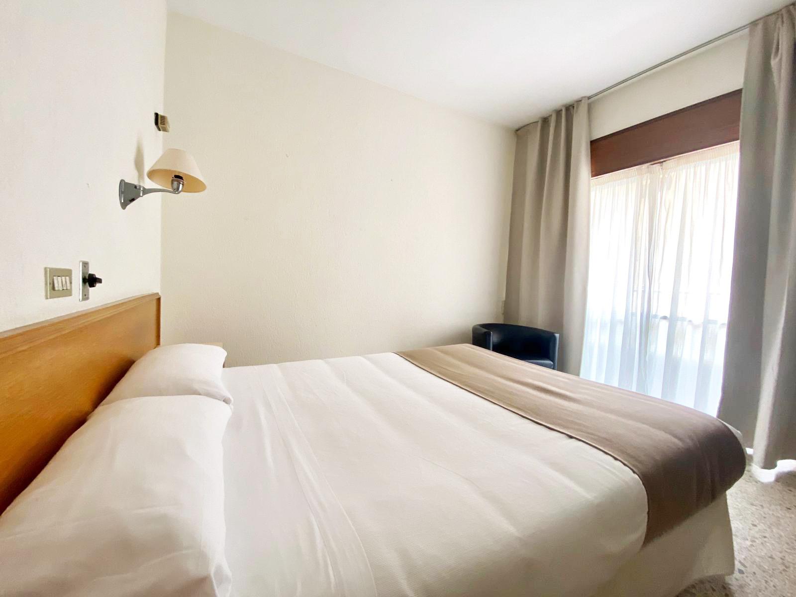 Hotel Leuka Alicante Kültér fotó