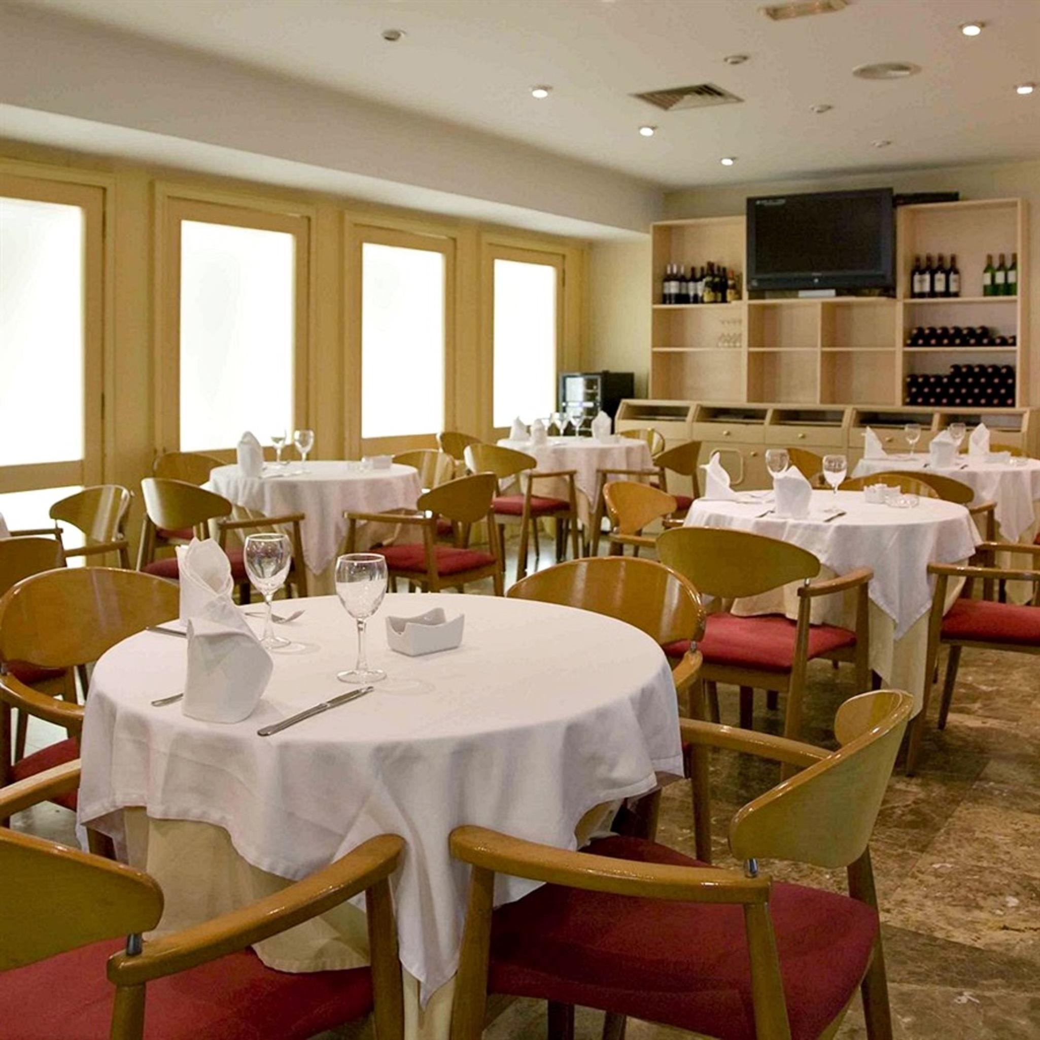 Hotel Leuka Alicante Kültér fotó