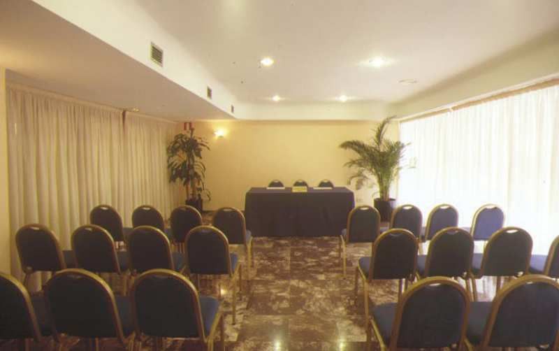 Hotel Leuka Alicante Kültér fotó