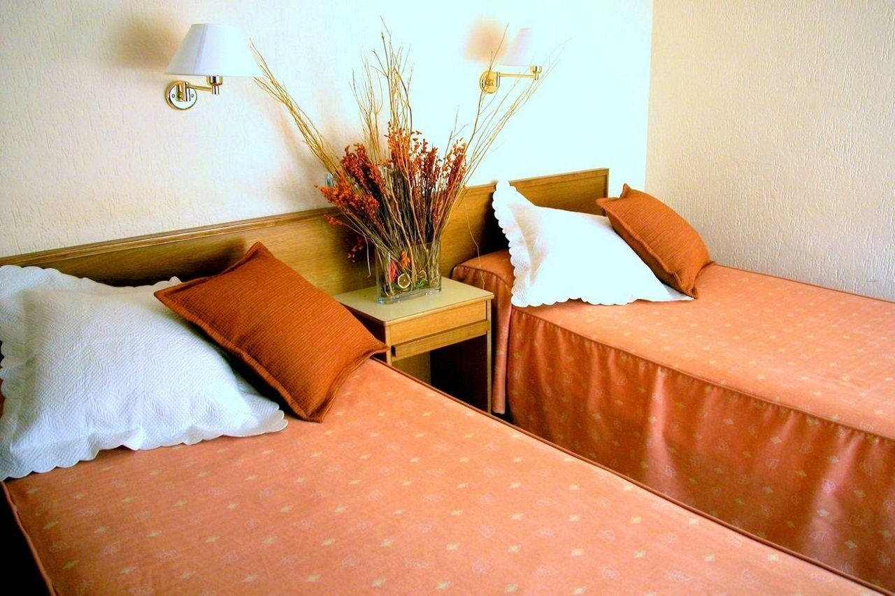 Hotel Leuka Alicante Kültér fotó